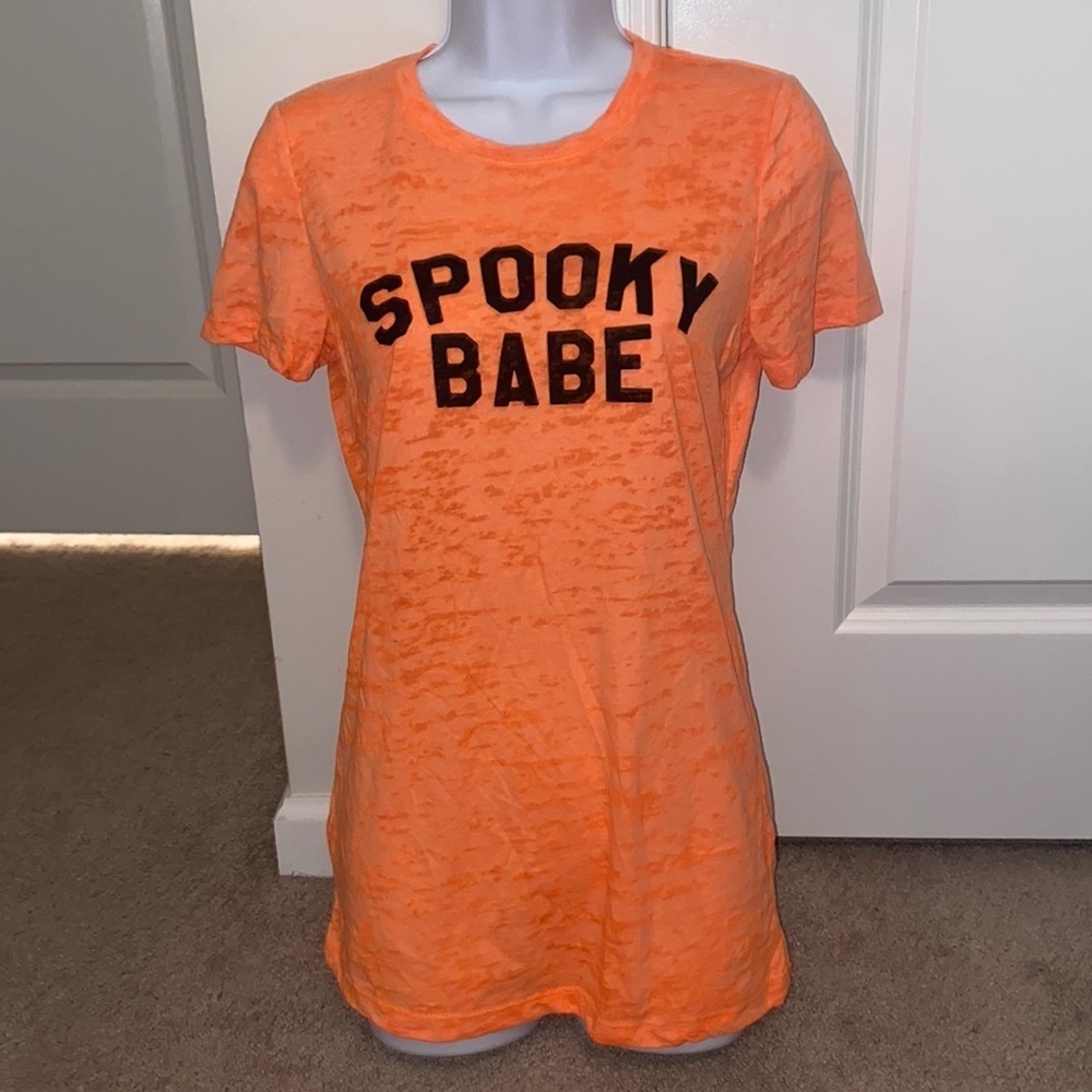 Spooky Babe t-shirt NWOT